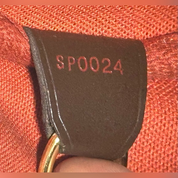 Louis Vuitton Nolita Damier Ebene - Picture 13 of 15